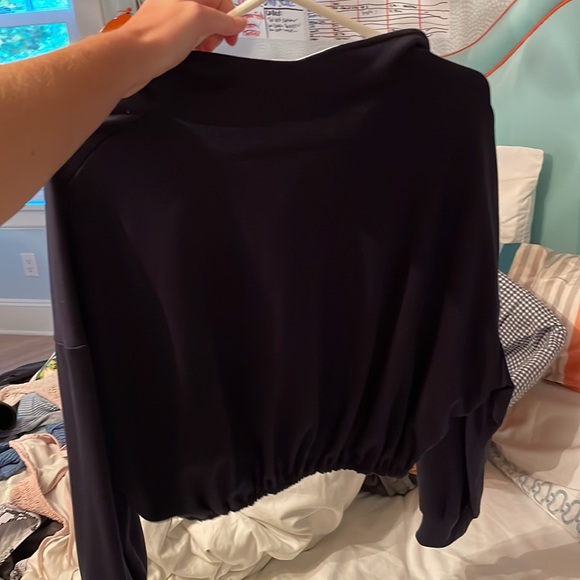 Cropped sweatshirt - Picture 2 of 2